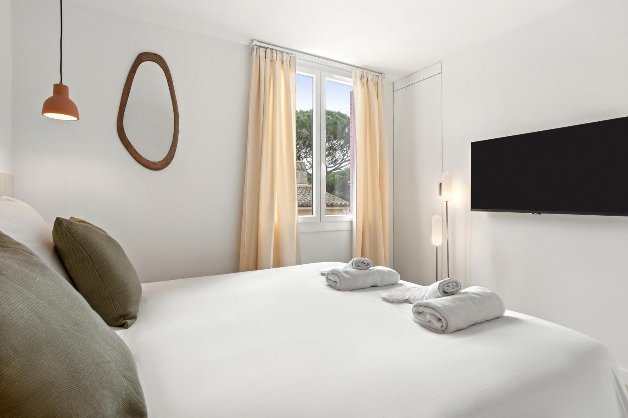 Magnifique 3 Pieces - Proximite Place Des Lices Avec Parking Сен Тропе Екстериор снимка